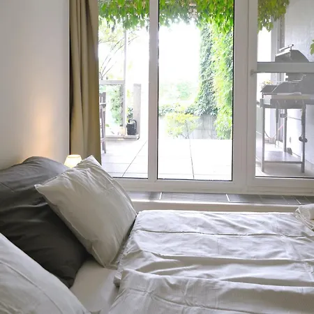Vida Prostorny 220 M2 3br S Krbem A Zahradou, Idealni Pro Rodiny Prága