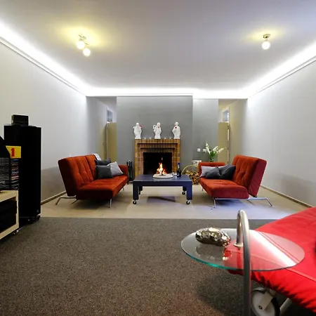 Apartamento Vida Prostorný 220 M2 3br S Krbem A Zahradou, Ideální Pro Rodiny *